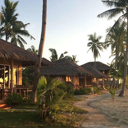 Kota Beach Resort Santa Fe  Extérieur photo