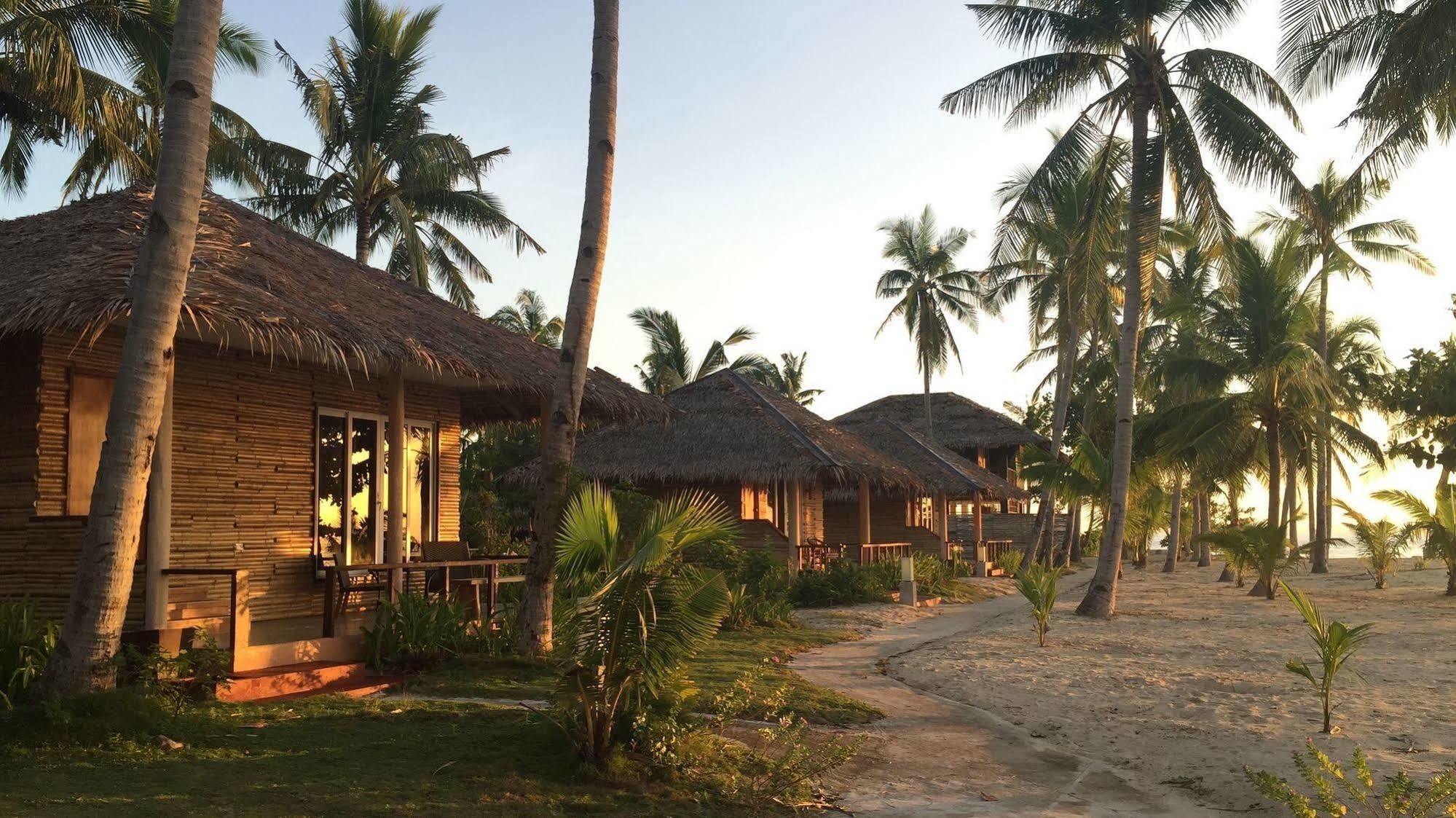 Kota Beach Resort Santa Fe  Extérieur photo