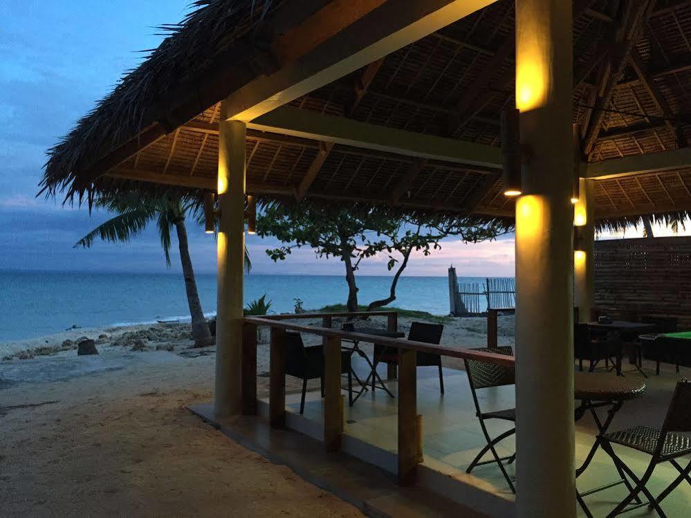Kota Beach Resort Santa Fe  Extérieur photo
